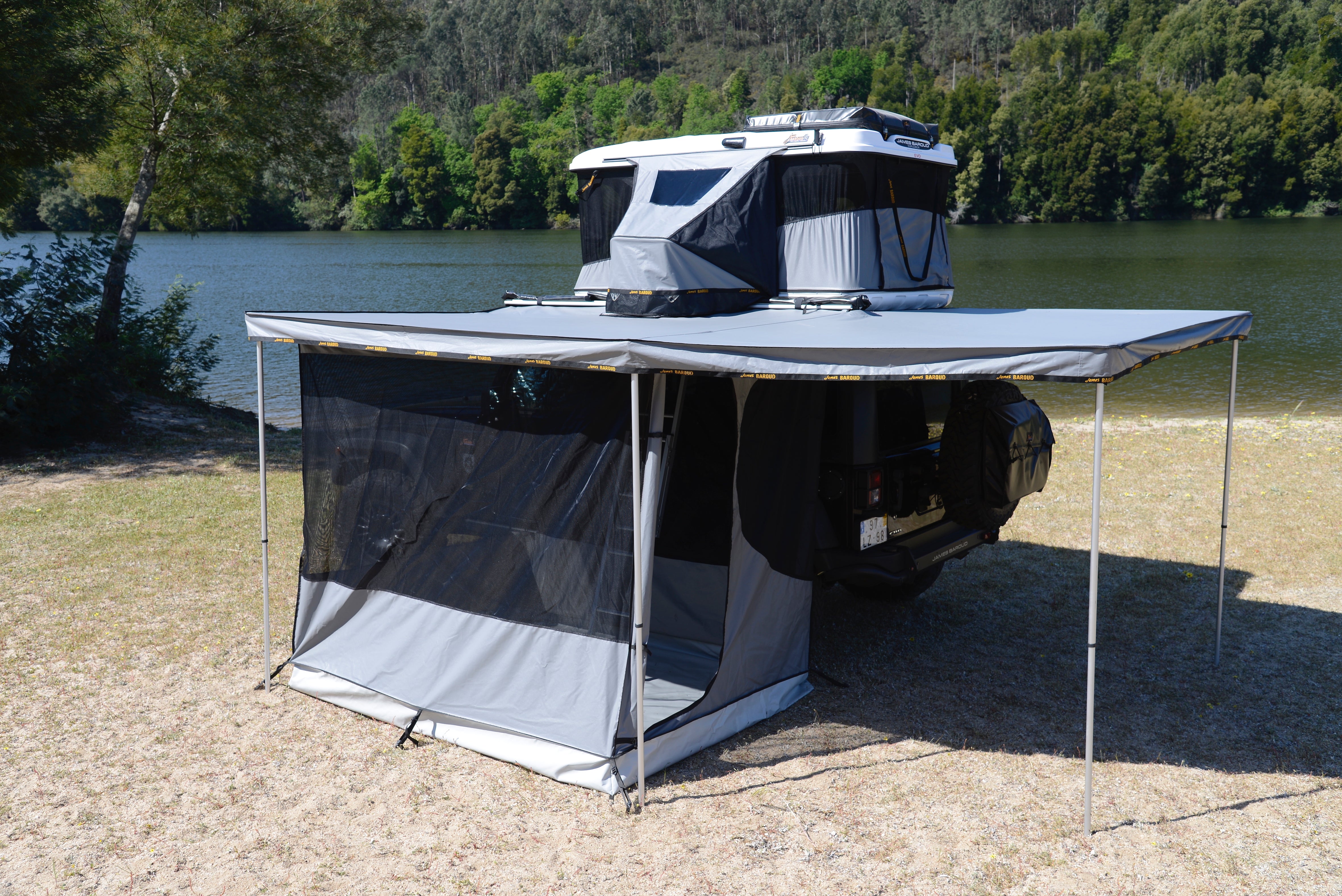 James Baroud Falcon 270° Awning Room