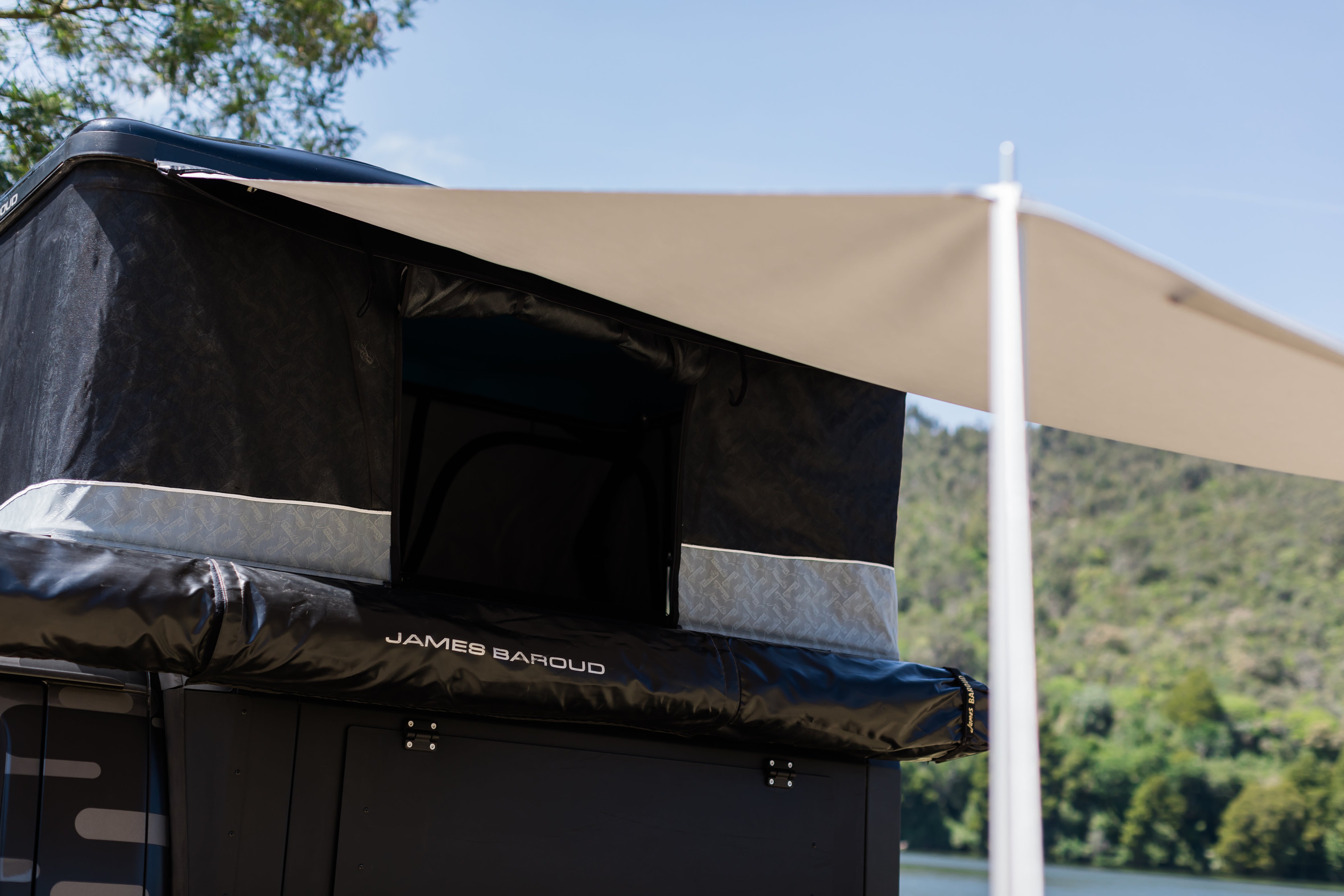 James Baroud Frontier Awning