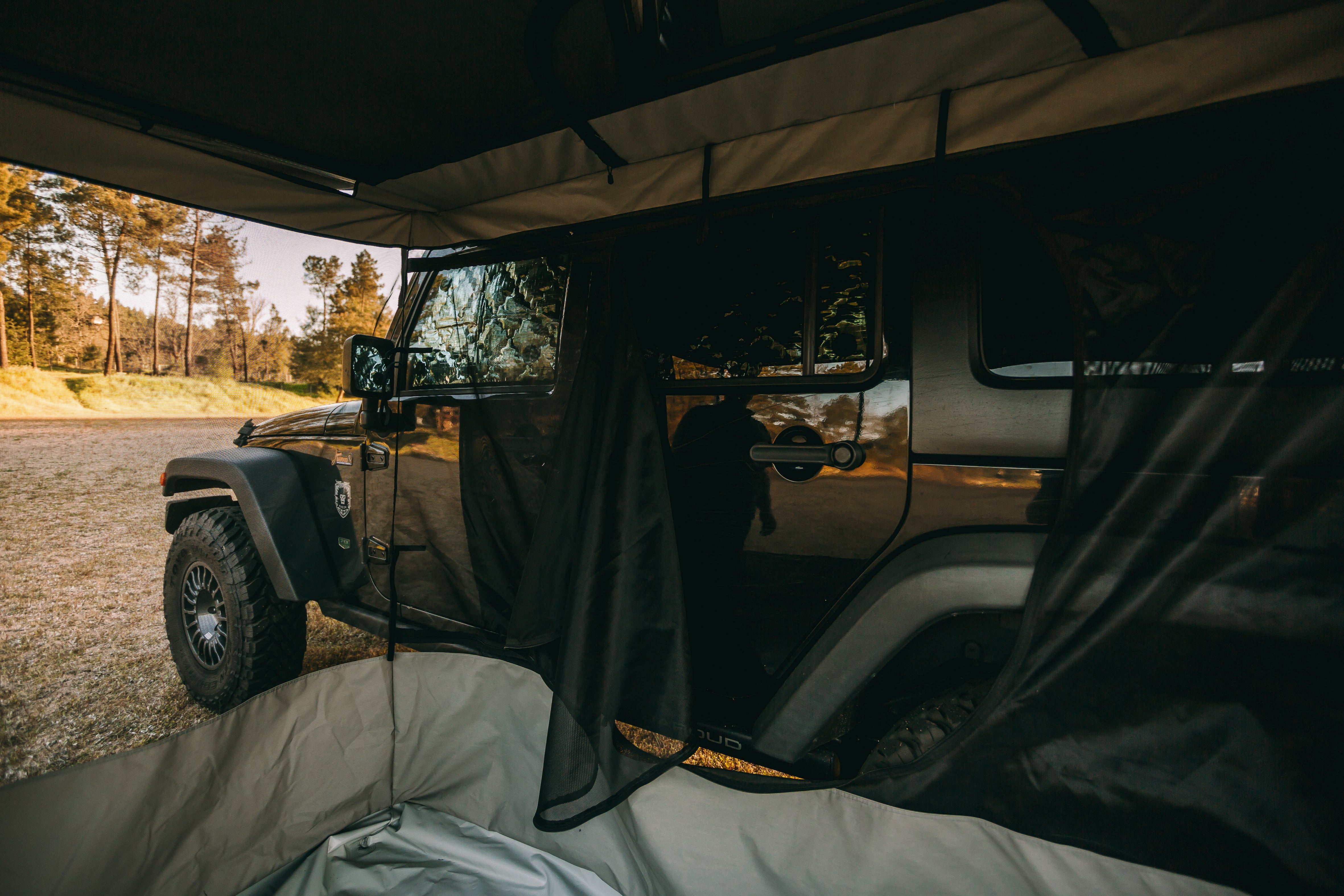 James Baroud Falcon 270° Awning Room